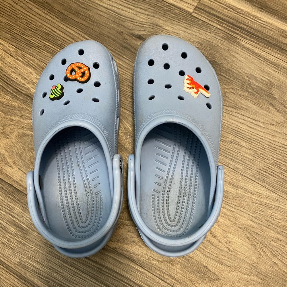 light blue crocs